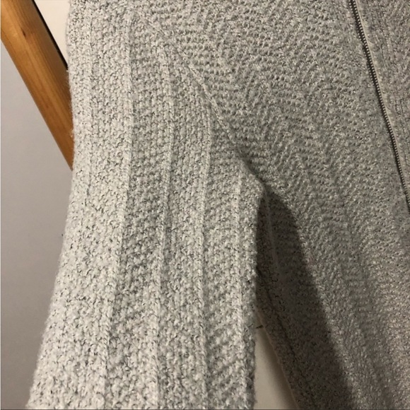 ♾ Dynamite grey sweater dress ♾ - Picture 4 of 7